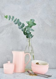 GreenGate Schenkkan Alice lichtroze (1 liter) H 17.6 cm