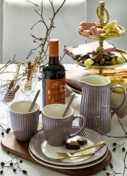 GreenGate Alice Dark Chocolate Dinnerware set 4-parts